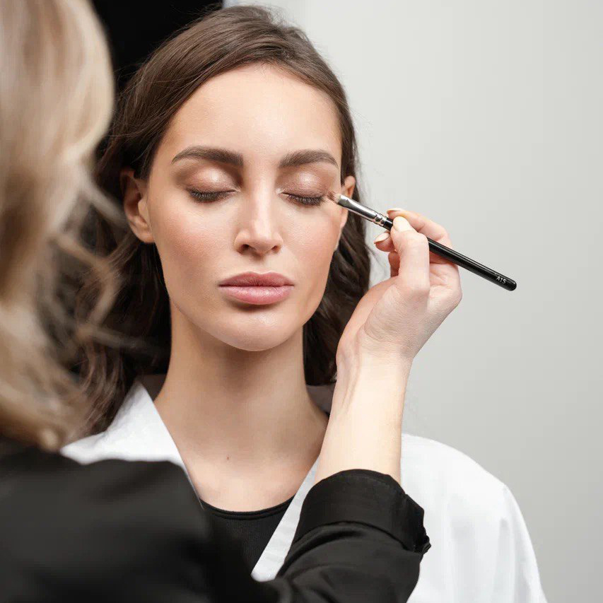 Репетиция свадебного макияжа